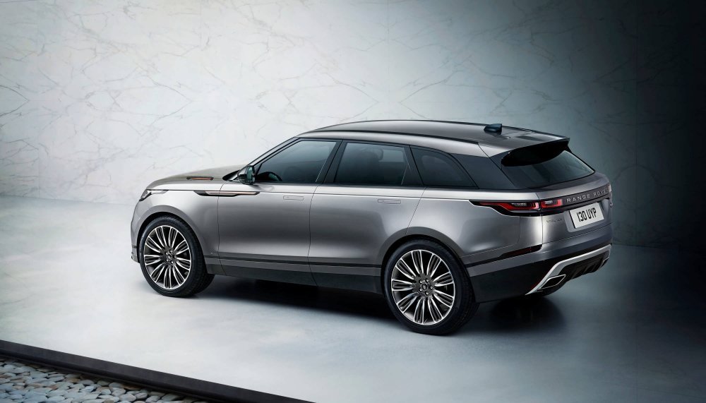 New-Range-Rover-Velar-Rear.jpg