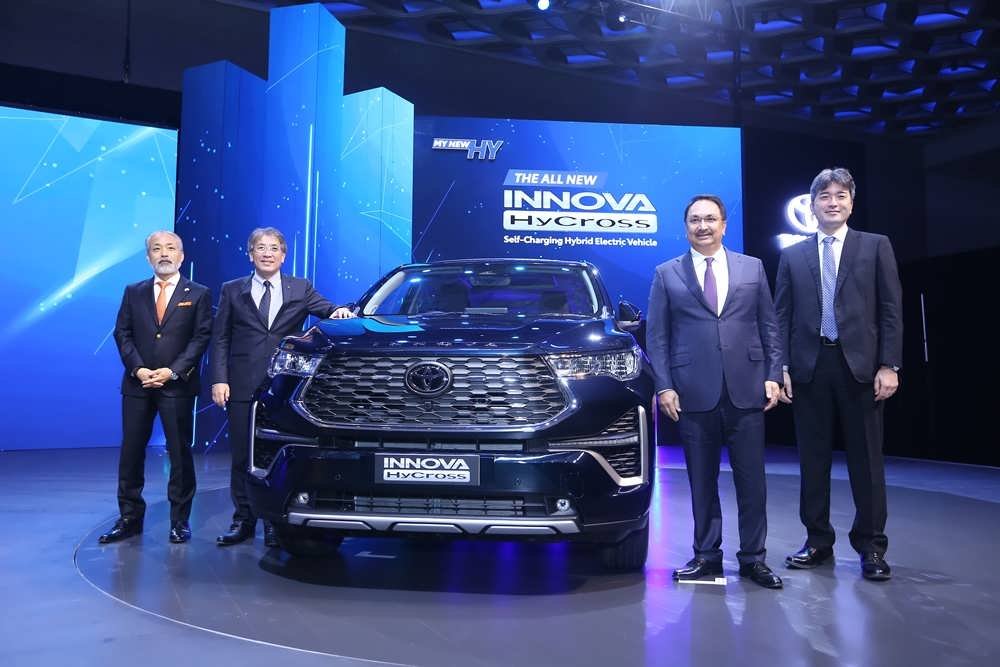 Toyota-Innova-HyCross-India-Launch.JPG