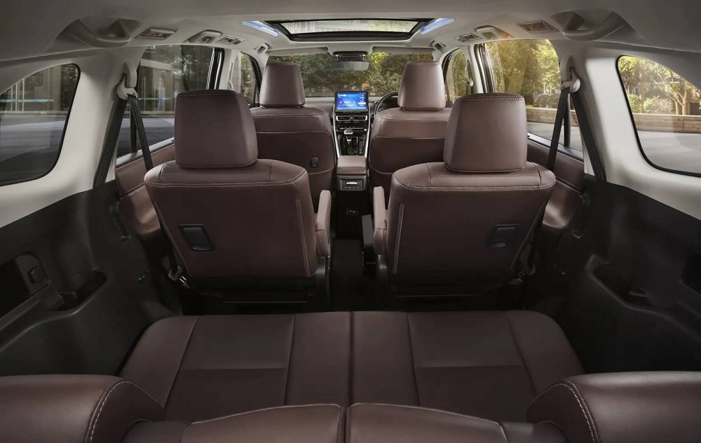 Toyota-Innova-HyCross-3rd-Row-Seats.jpg