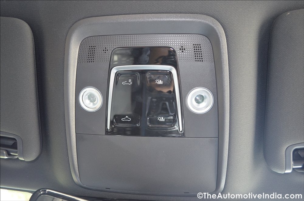 BYD-Atto-3-Sunroof-Controls.JPG