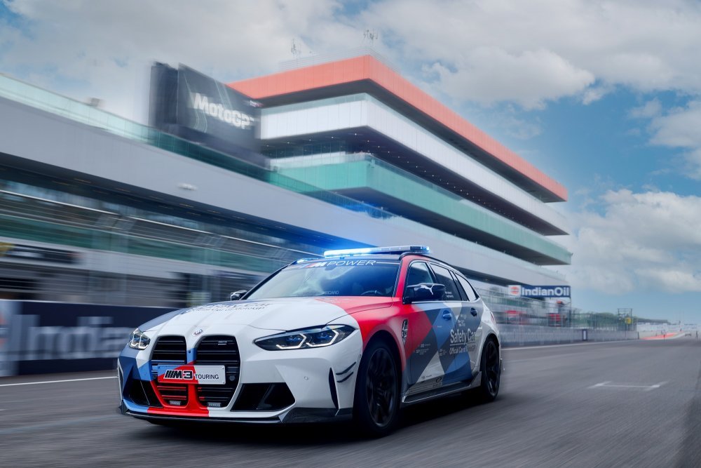 04 The first-ever BMW M3 Touring MotoGP™ Safety Car.jpg