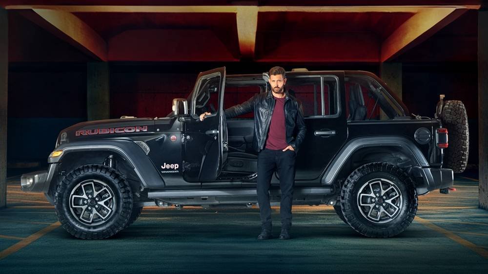 Hrithik Roshan Jeep Wrangler .jpg