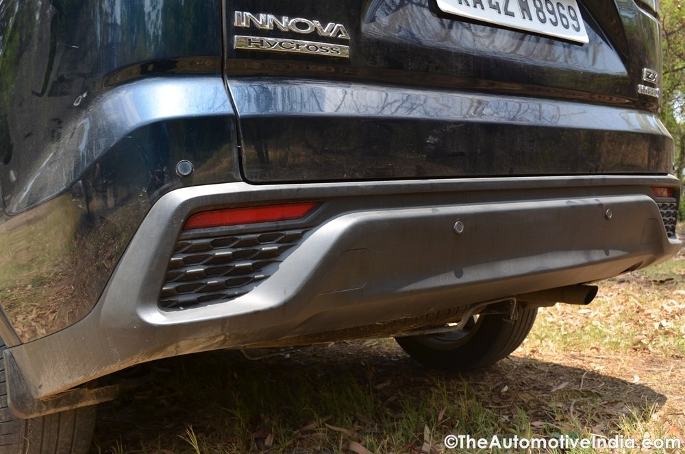 Toyota-Innova-Hycross-Rear-Bumper.JPG