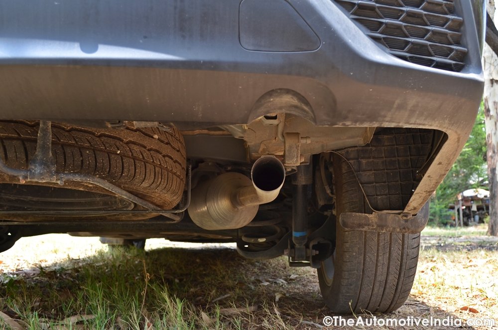 Toyota-Innova-Hycross-Exhaust-Pipe.JPG