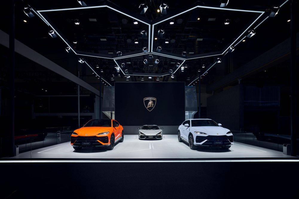 Lamborghini-Sales .jpg