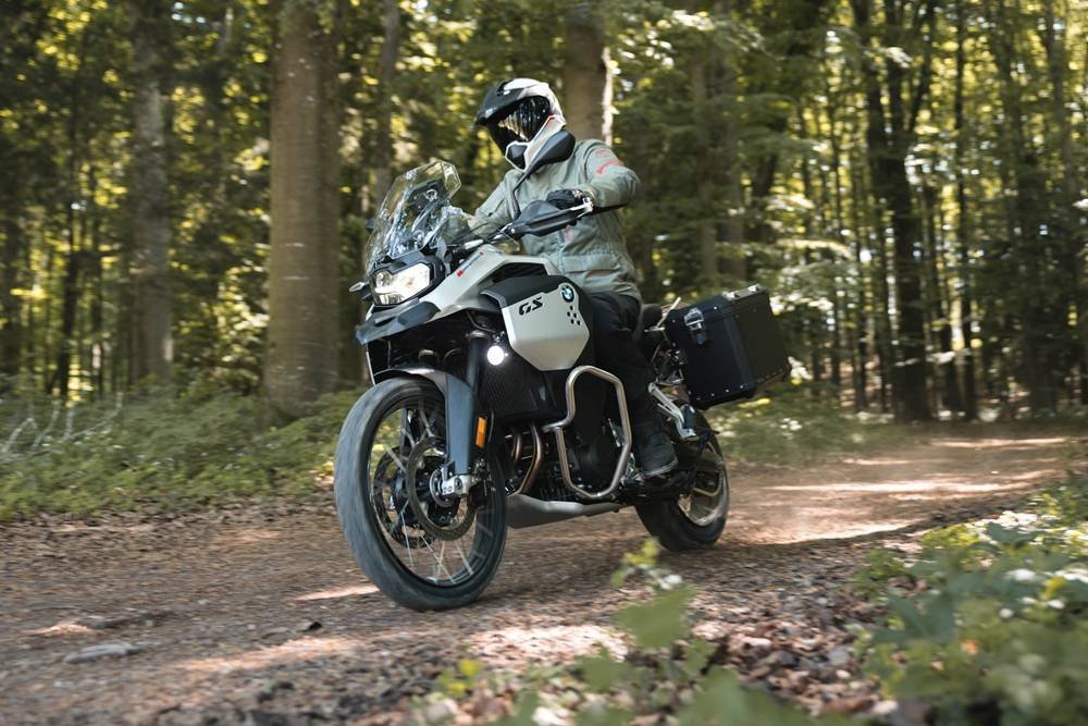 02 The all-new BMW F 900 GS Adventure .jpg