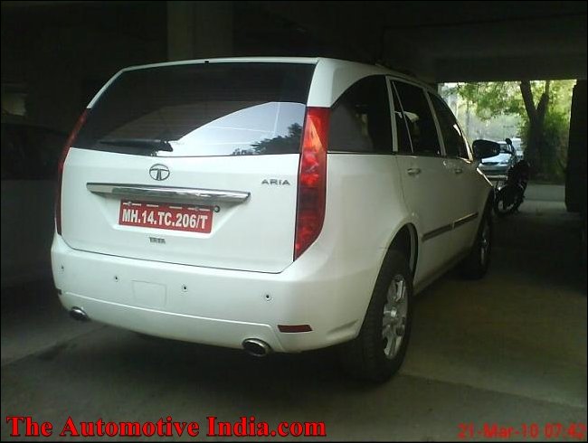 tata_aria_rear_theautomotiveindia.jpg