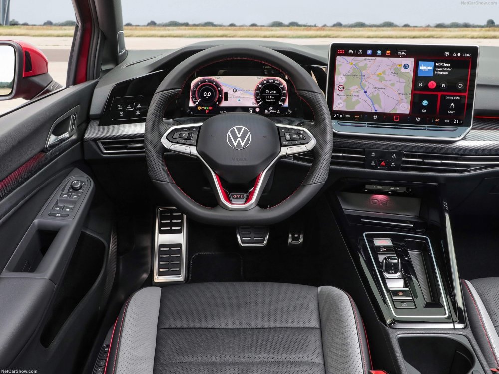 VW-Golf-GTI-Interiors.jpg