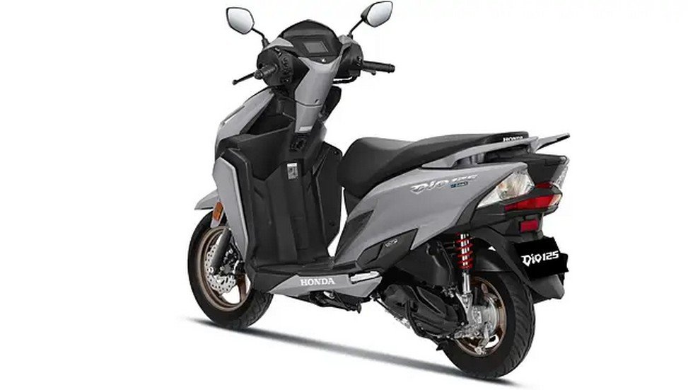 dio-125-electric-bike-charging-input-plug.jpg