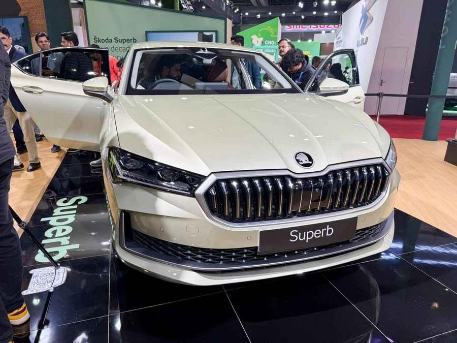 new-skoda-superb-diesel-4x4-showcased-at-auto-expo-2025-2.jpg