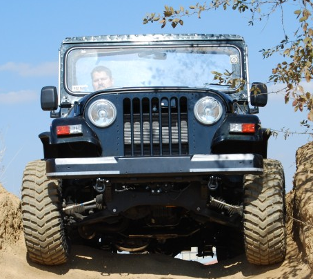 mahindra-thar-price.png