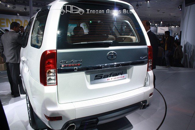 Tata-Safari-Storme.jpg