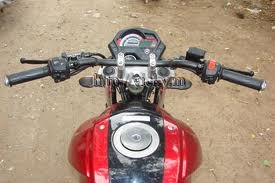 Handlebar FZ16.jpg