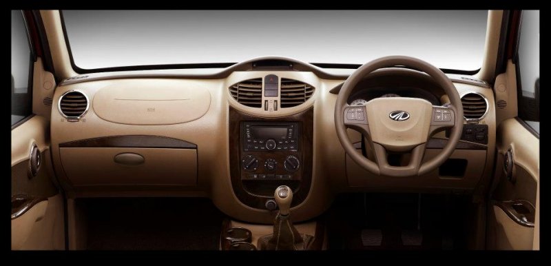 New Mahindra Xylo Facelift Interiors 2.jpg