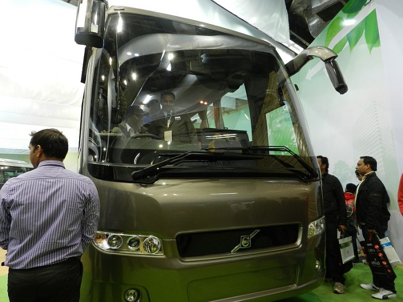 volvo-buses-9400px-front.jpg