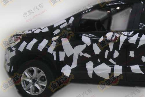 2012-Ford-EcoSport-spied-in-China-2.jpg