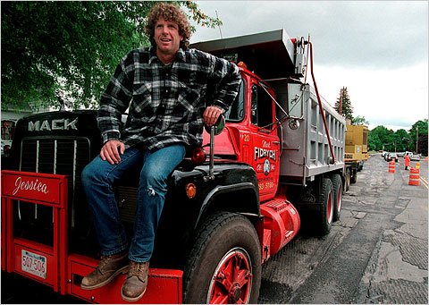 Mark Fidrych and his mack.jpg