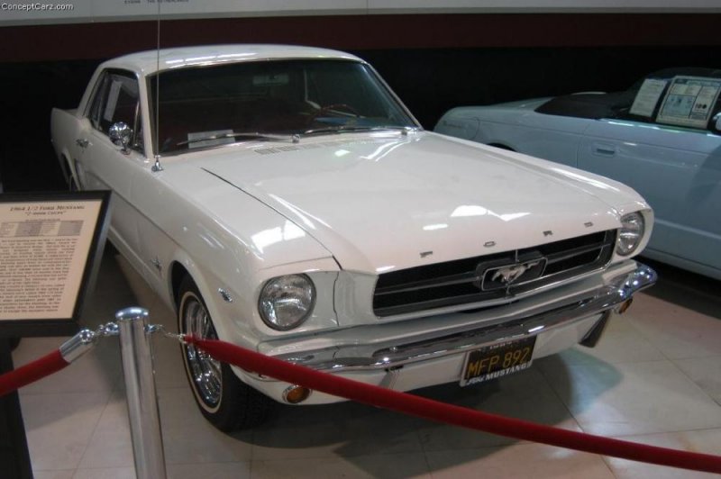 1964 ford mustang.jpg