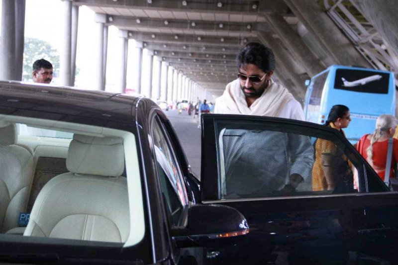 Abhishek Bachchan Audi A8_2.jpg