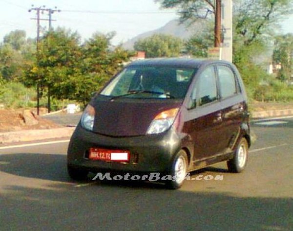 -TATA-Nano-Diesel-Front-MotorBash1.jpg