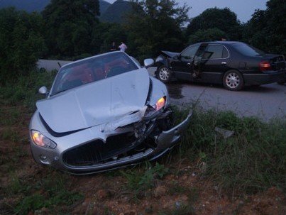 maserati-crash-china-3.jpg