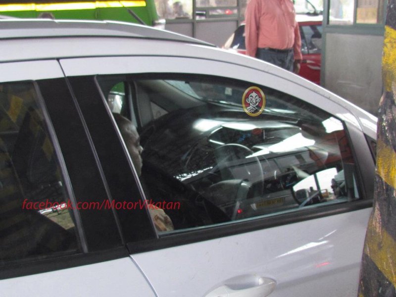 Ford-Ecosport-Spied-testing-india-2.jpg