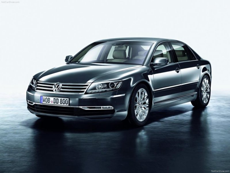 Volkswagen-Phaeton_2011_1600x1200_wallpaper_01.jpg