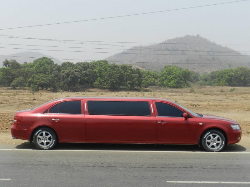 Hyundai-Sonata-Embera-Limousine.jpg