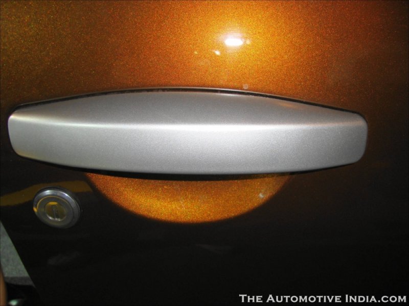 Renault-Duster-Door-Handle-Bar.jpg