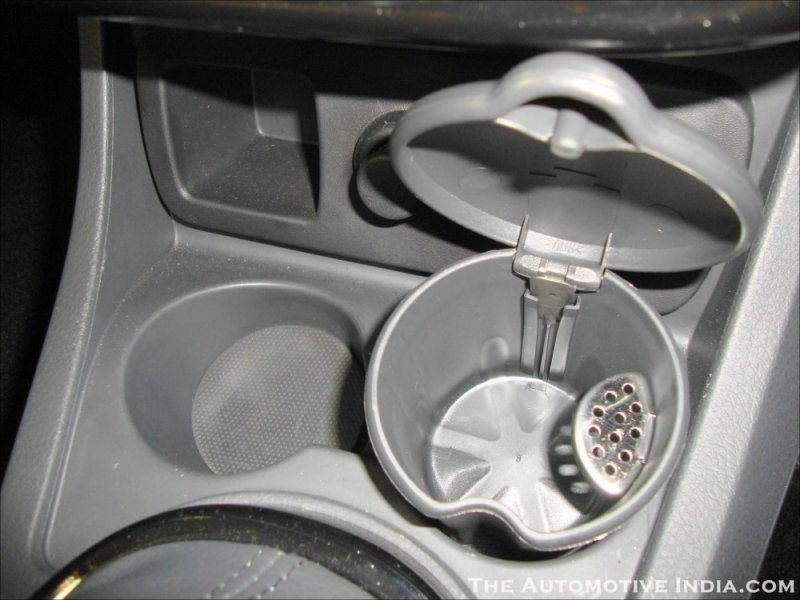 Renault-Duster-Ashtray.jpg