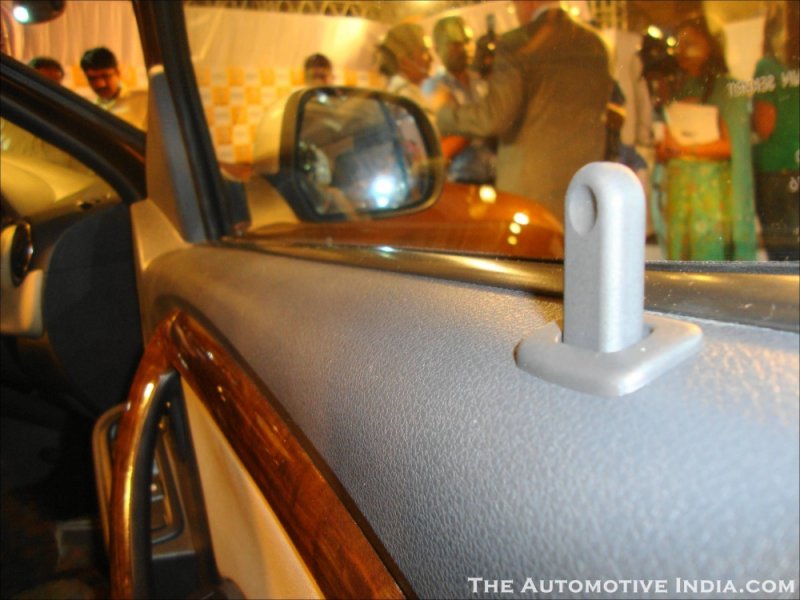 Renault-Duster-Unlock-Pin.jpg