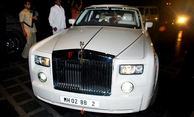 Amitabh-Bachchan-Rolls-Royce-Phantom.jpg