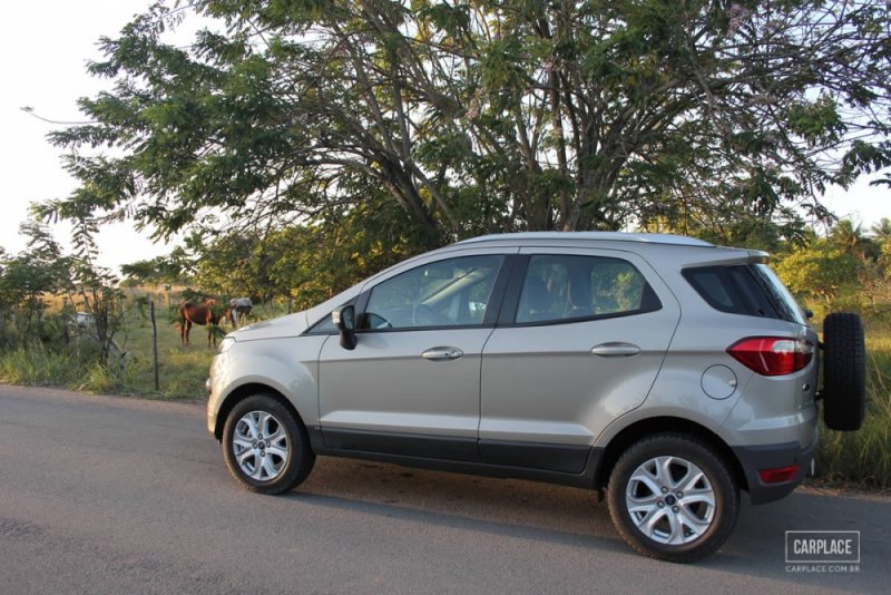 novo-ford-ecosport-2013-47.jpg