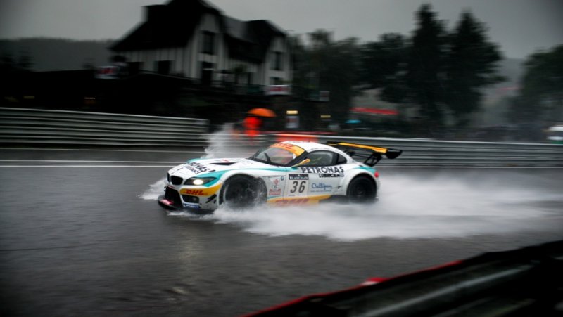 bmw_rain_race-HD.jpg