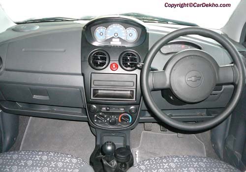 chevrolet-spark-dashboard-059.JPG