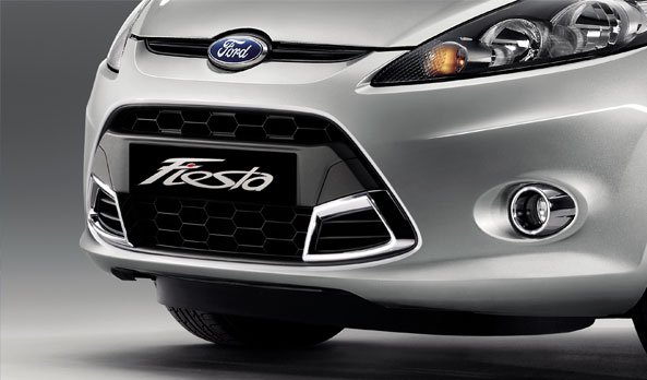 Ford-Fiesta-Bumper-Chrome-Bezel.jpg