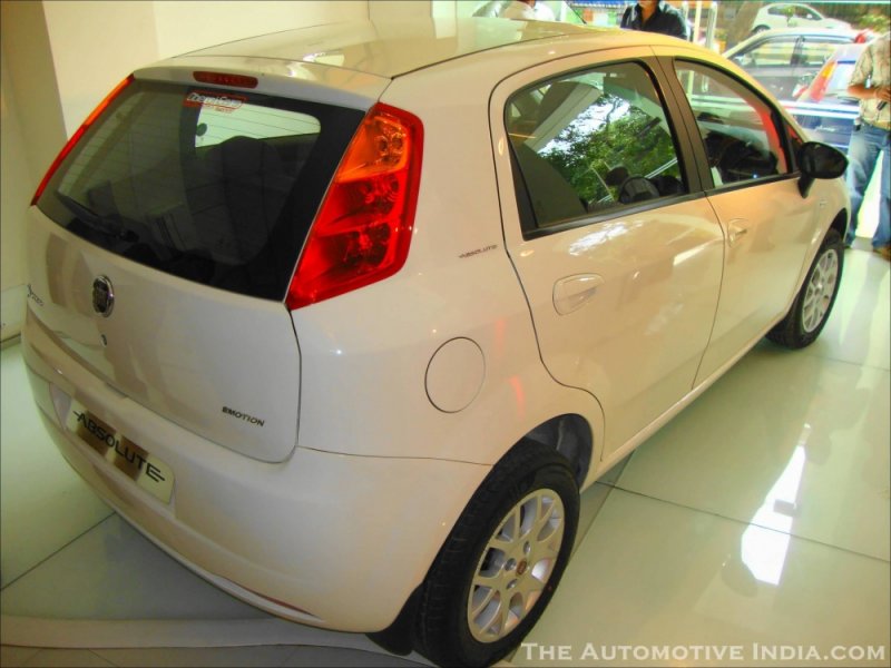 Fiat-Punto-Absolute-Rear.jpg