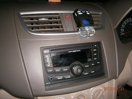 2din aux mp3 bluetooth.JPG