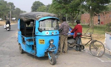 3408611-Auto_rickshaws_Chandigarh.jpg