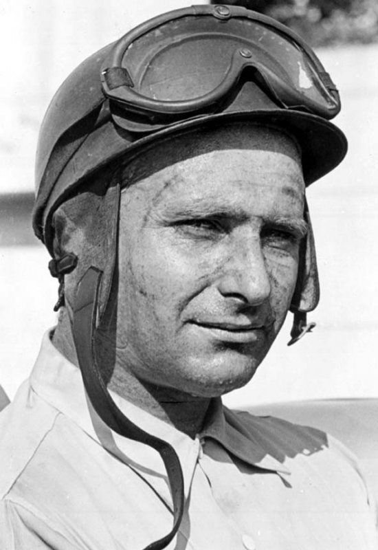 Juan Manuel Fangio.jpg