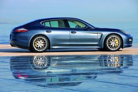 Porsche-Panamera-ee.jpg