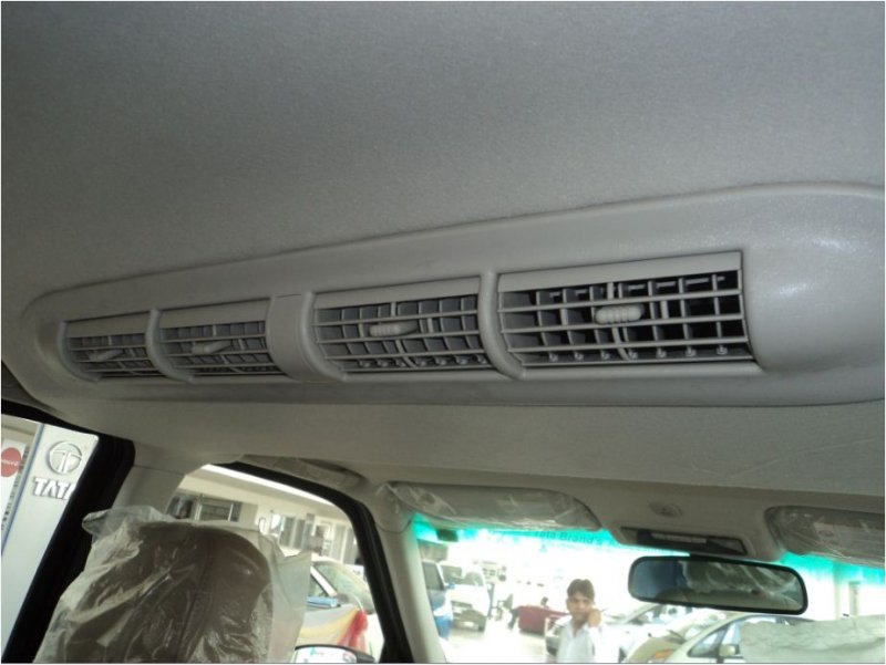 roof ac vent.JPG