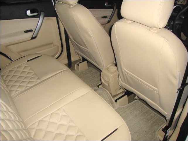 Ford-Fiesta-Seat-Covers-Velcro.JPG