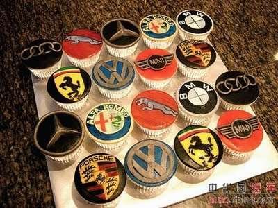 car-logo-cupcakes.jpeg