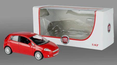 toycar_punto.jpg