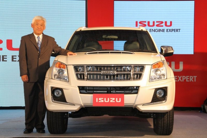 Isuzu-MU-7-launch.jpg