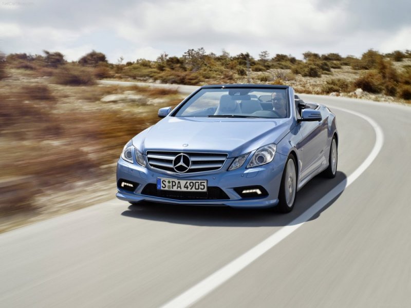 Mercedes-Benz-E-Class_Cabriolet_2011_1600x1200_wallpaper_01.jpg