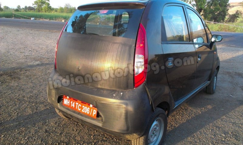 Tata-Nano-diesel-spied-in-satara-2.jpg