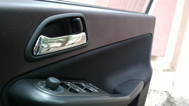 Power window cluster and door opener - chrome.jpg