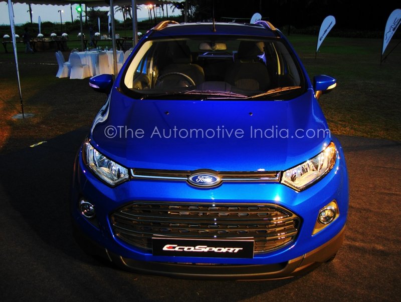 Ford-Ecosport-Kinetic-Blue-Front.JPG